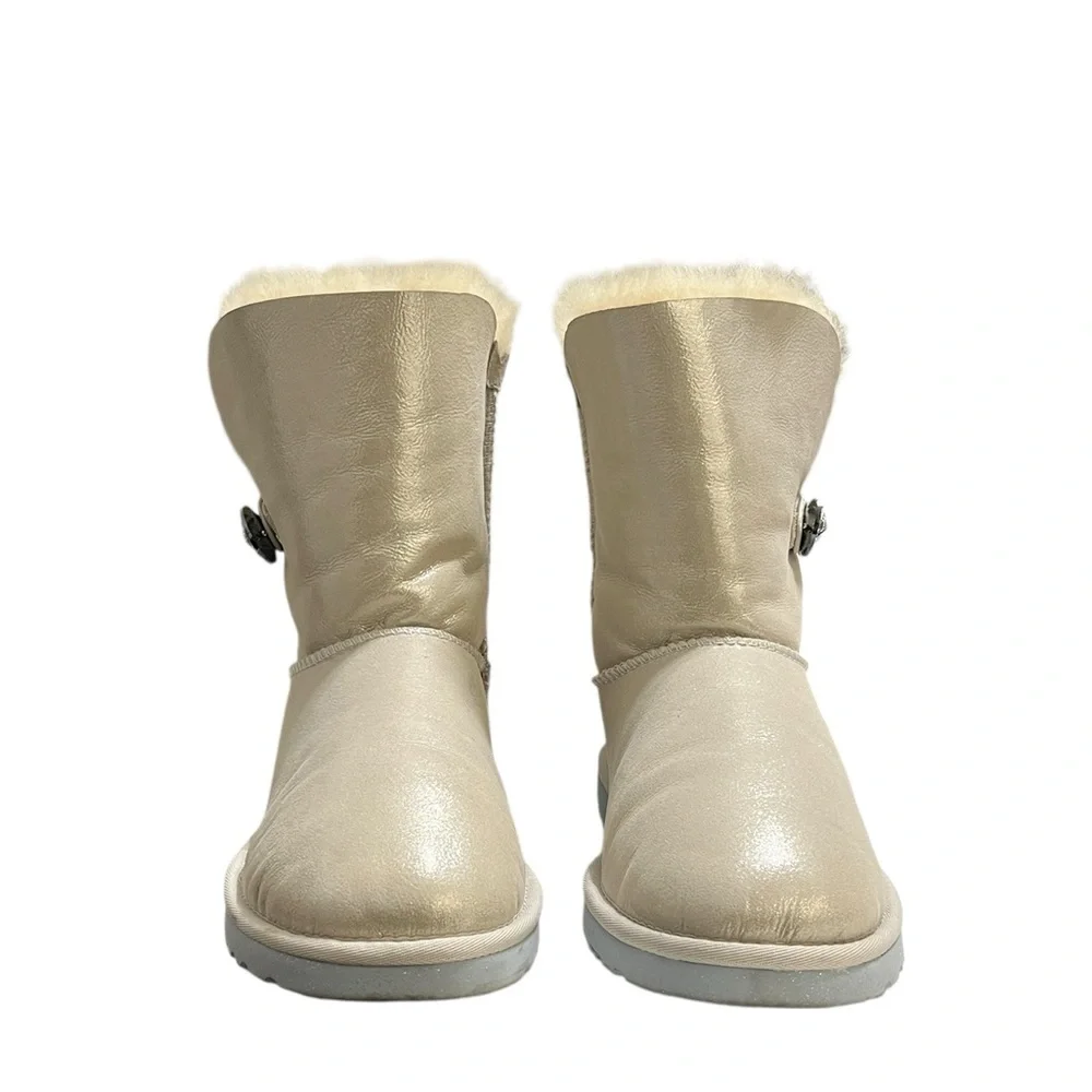UGG Bailey Button Bling Boots Size 8
